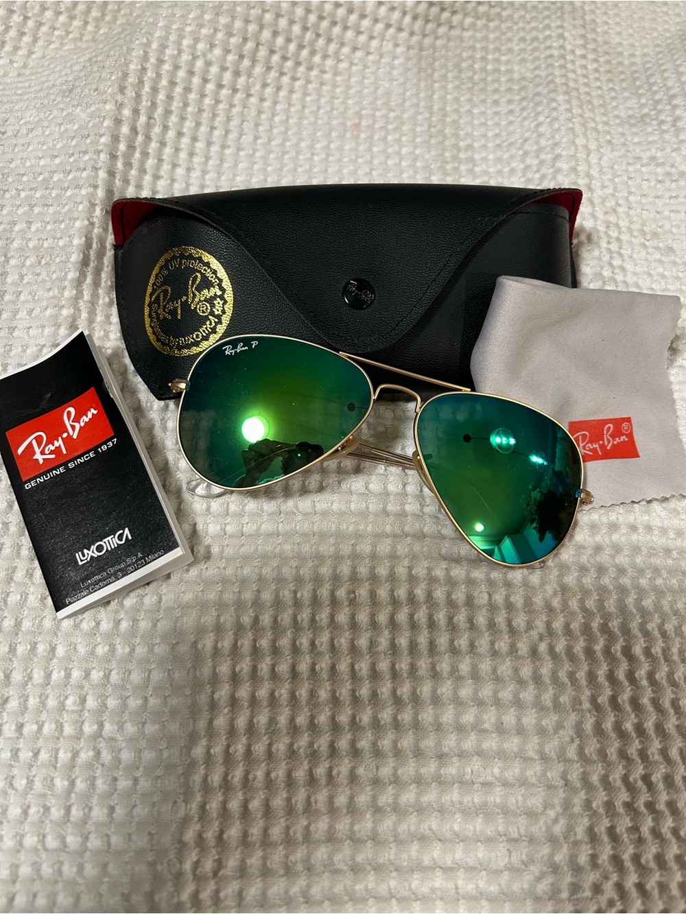 NEW Ray-Ban Gold Frame Aviator Sunglasses with Green Lenses